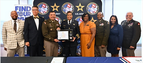 Antonio Johnson, PaYS Program Manager, Bobby Henry, CASA (Maryland), MG John Andonie, Commanding General, DCARNG, Chief Pamela Smith, Chief of Police, MPD, Anita Dixon, CASA (Washington DC), Garrett Thomas, Director, Soldiers For Life, US Army, Lindsey Appiah, Deputy Mayor, Washington DC, Leland Blanchard, TAG, DCARNG Antonio Johnson, PaYS Program Manager, Bobby Henry, CASA (Maryland), MG John Andonie, Commanding General, DCARNG, Chief Pamela Smith, Chief of Police, MPD, Anita Dixon, CASA (Washington DC), Garrett Thomas, Director, Soldiers For Life, US Army, Lindsey Appiah, Deputy Mayor, Washington DC, Leland Blanchard, TAG, DCARNG